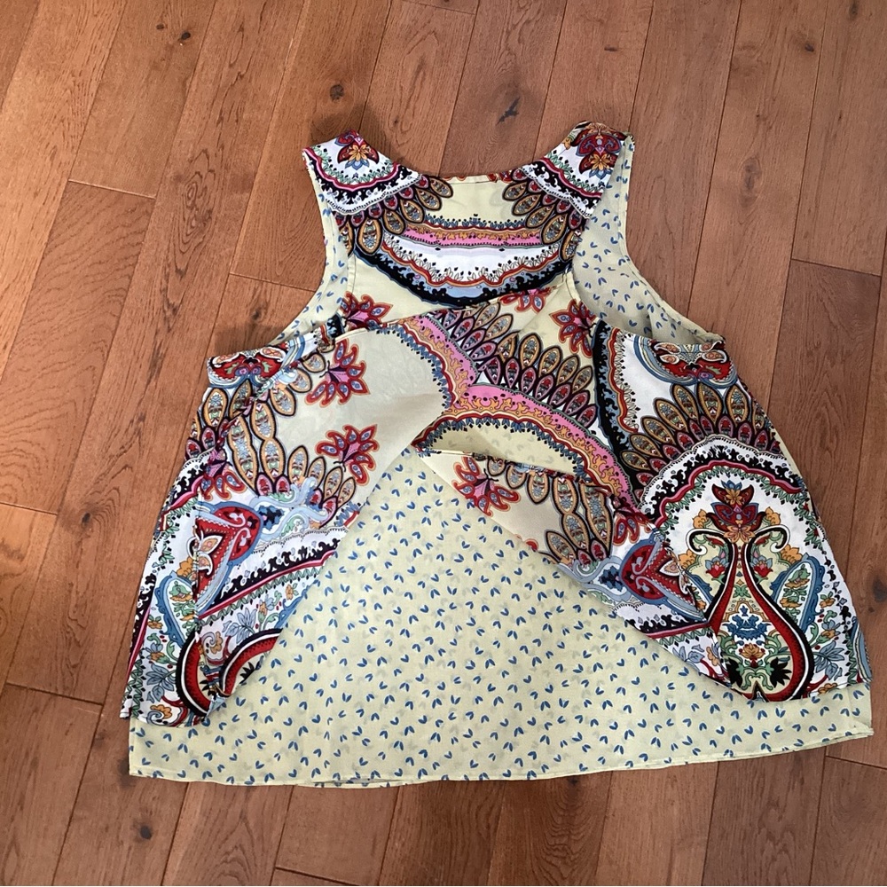 Bila Multicolor Paisley Tanktop. Size medium.   B6 - Picture 8 of 9